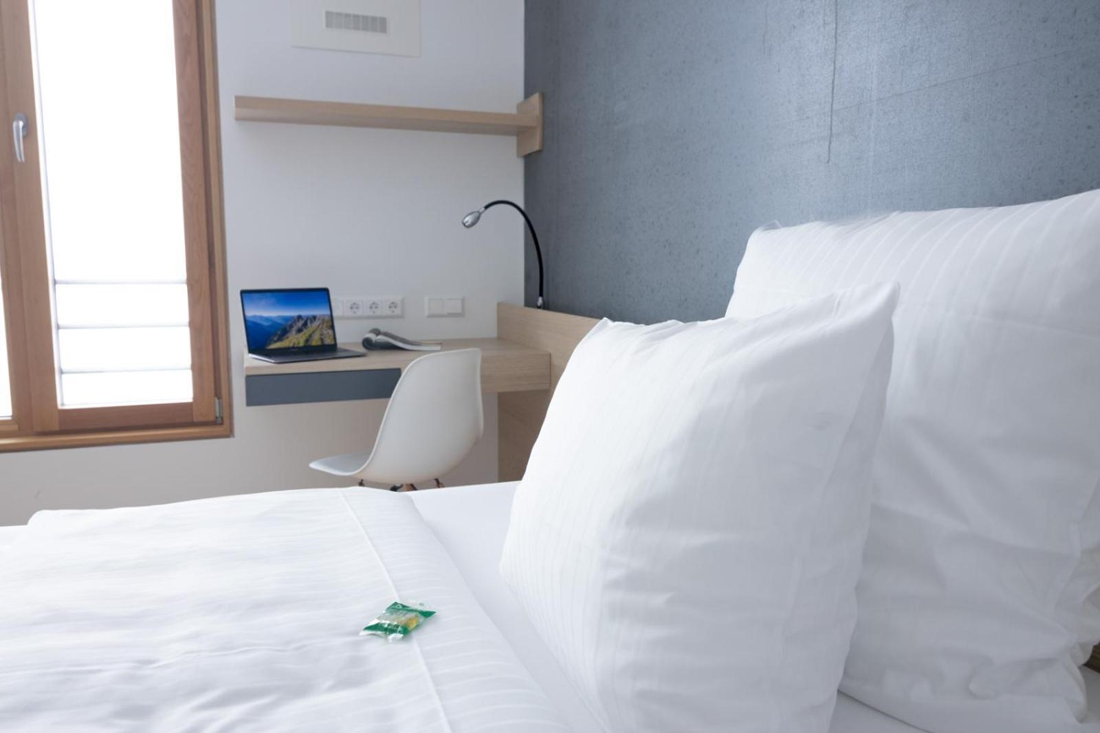 Dekra Congresshotel Wart Алтенщайг Екстериор снимка